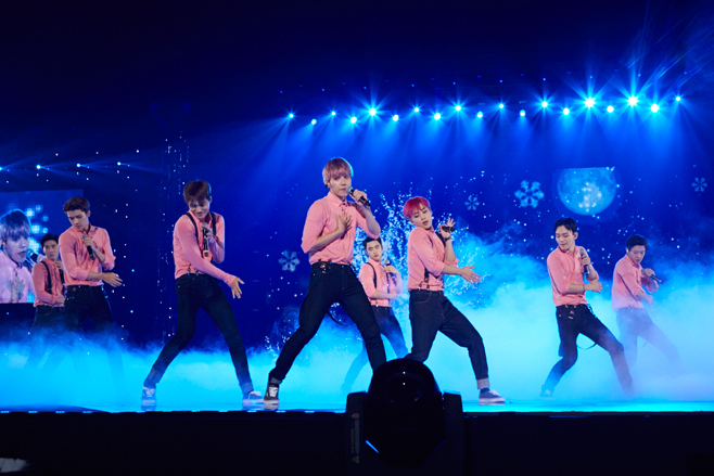 Exo Wraps Up First Toyko Dome Concert News Videos